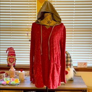 👀 pockets.  Super cute comfy